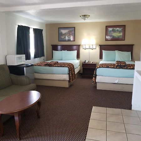 Budget Inn Hamilton Room photo